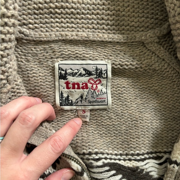 TNA by Aritzia From Sea to Sky Sweater - Picture 3 of 4